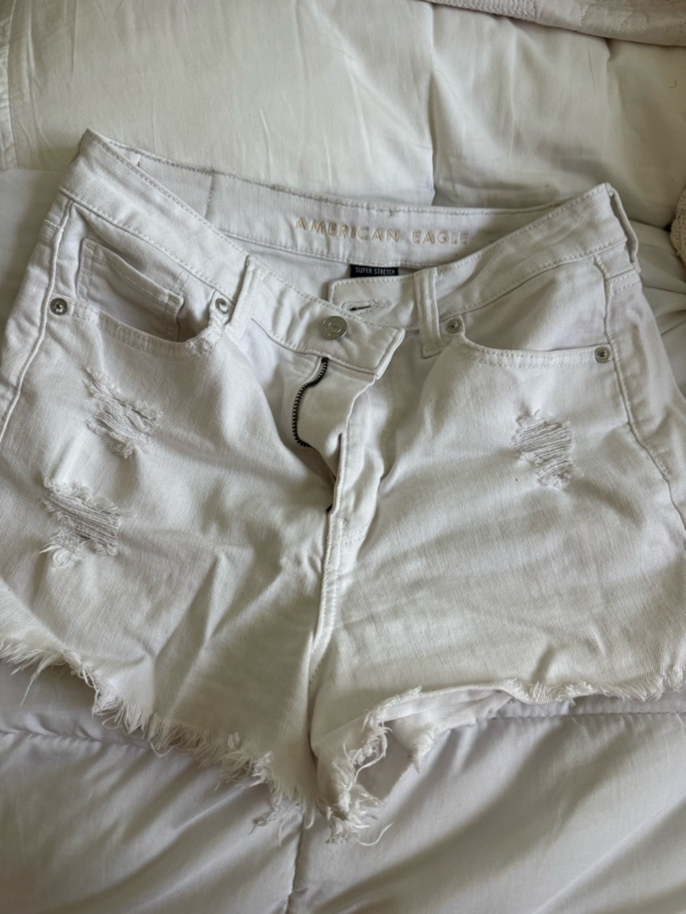 American Eagle White Denim Shorts SIZE 4